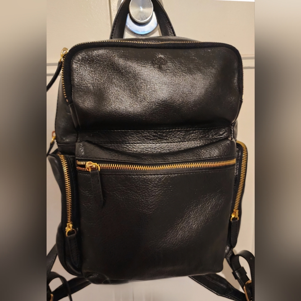 Snag This Luxe Vegan Leather Temptation Before It’s Gone!